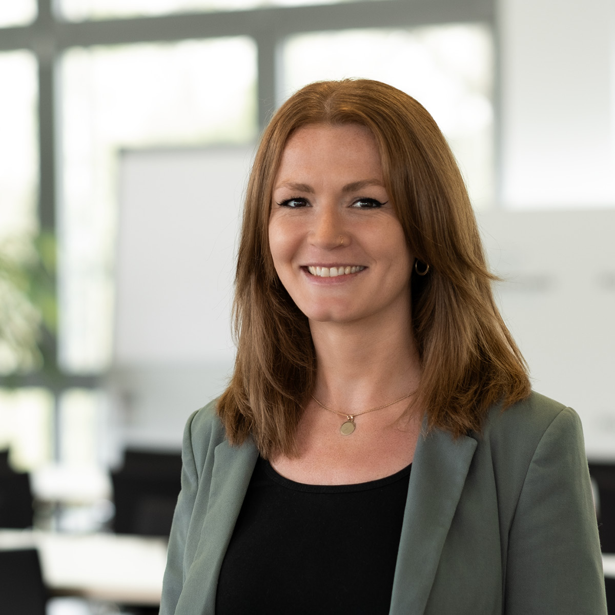 Ansprechpartner/innen